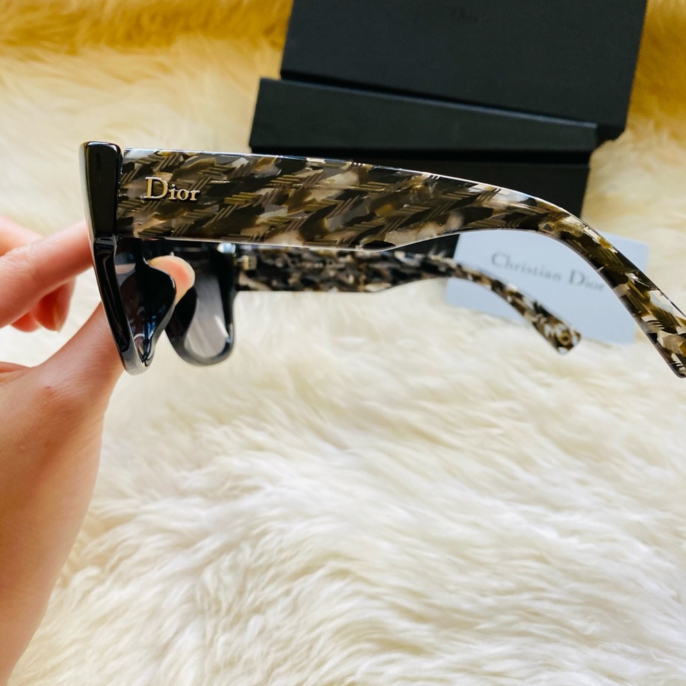 New authentic Dior Sunglasses - Picture 3 of 9